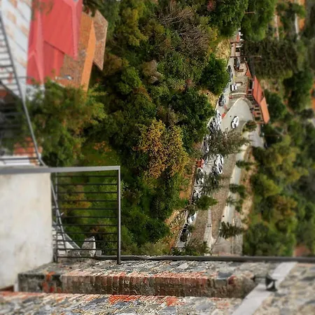 Theoxenia מלון דירות 2*