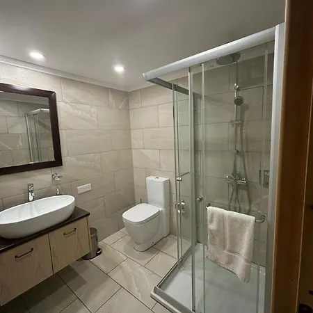 Theoxenia 2* קאלופאנאיוטיס