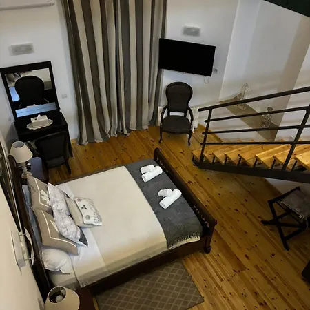 Theoxenia Aparthotel 2*