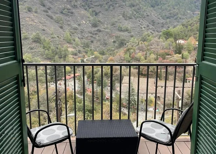 Theoxenia Aparthotel Kalopanagiotis